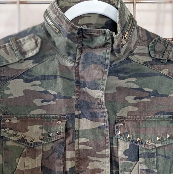 White Crow (Anthropology) Camouflage Utility Jacket. Size:. XS - Picture 4 of 11